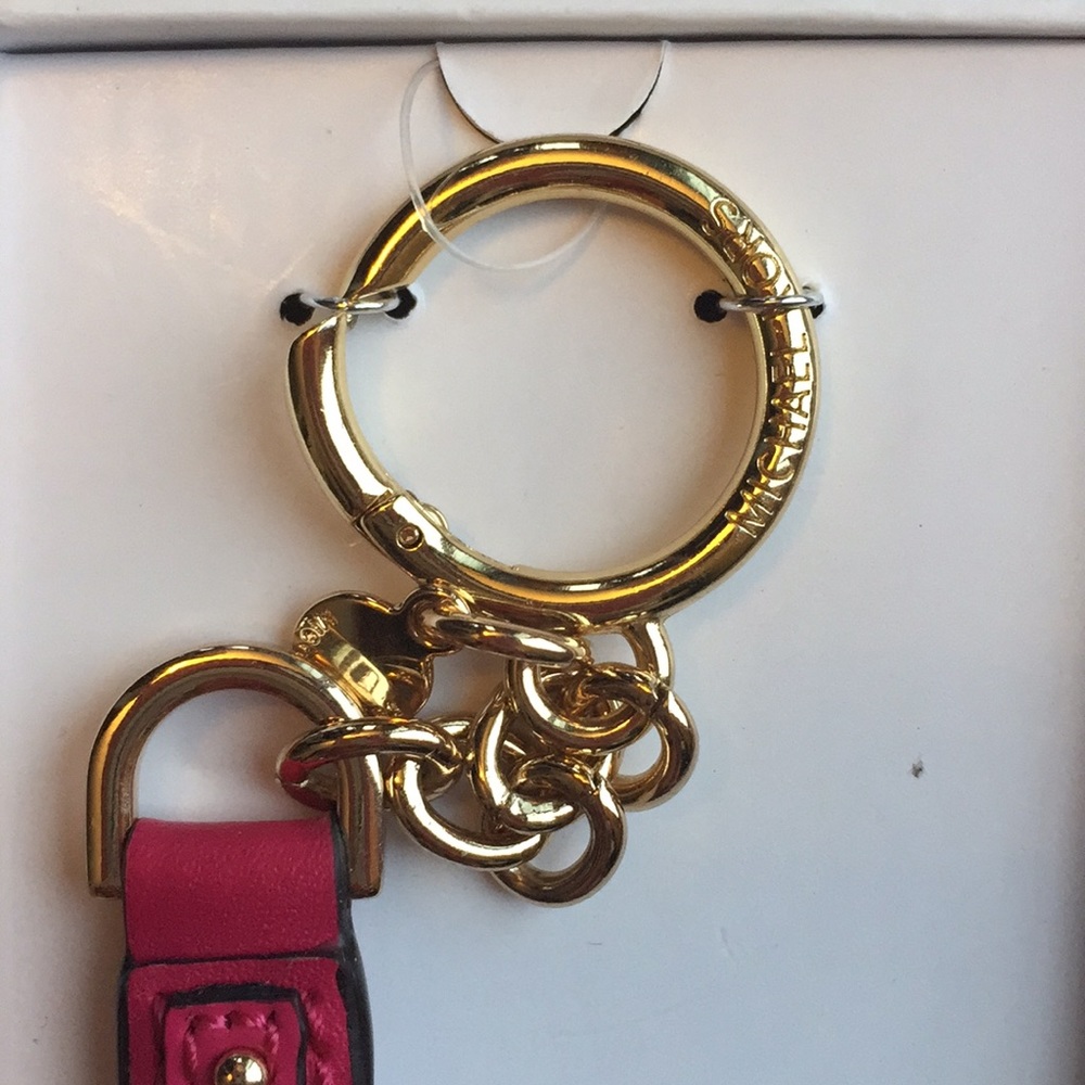 NWT MICHAEL KORS ULTRA PINK LEATHER LOVE CHARM - Picture 2 of 5
